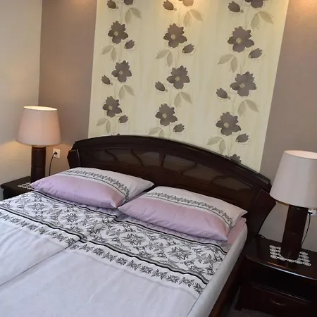 Goscinne Katarzyna Kur