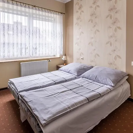 Goscinne Katarzyna Kur Дембки