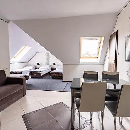 Casa de hóspedes Goscinne Katarzyna Kur Dębki