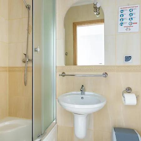 Casa de hóspedes Goscinne Katarzyna Kur Dębki