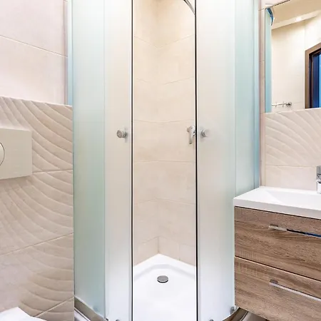 Goscinne Katarzyna Kur