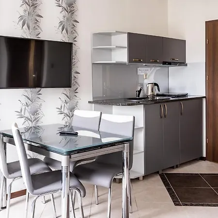 Goscinne Katarzyna Kur