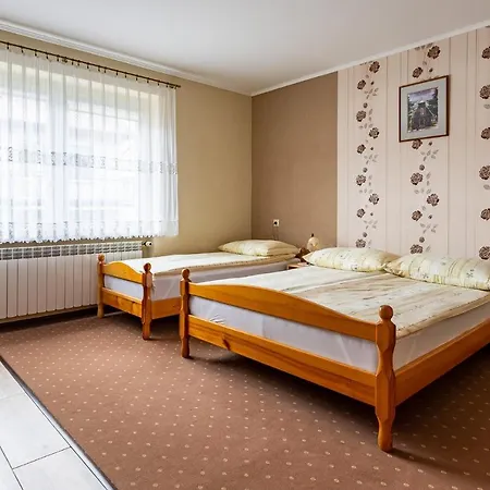 Goscinne Katarzyna Kur