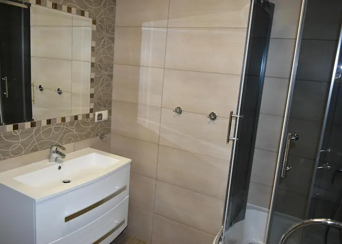 Guest house Goscinne Katarzyna Kur 3*