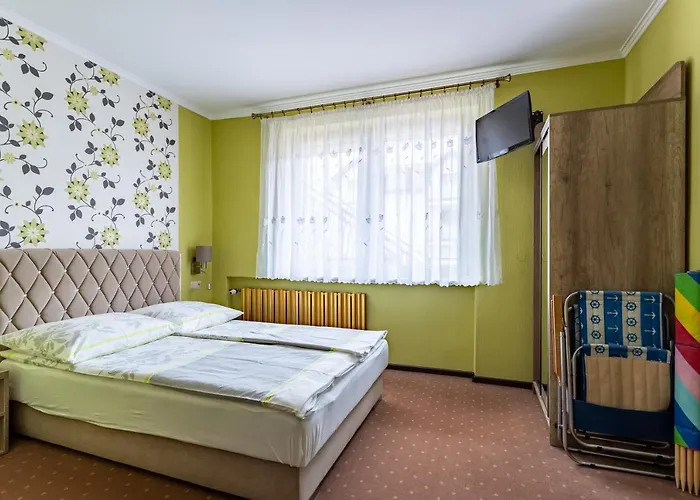 Guest house Goscinne Katarzyna Kur 3*