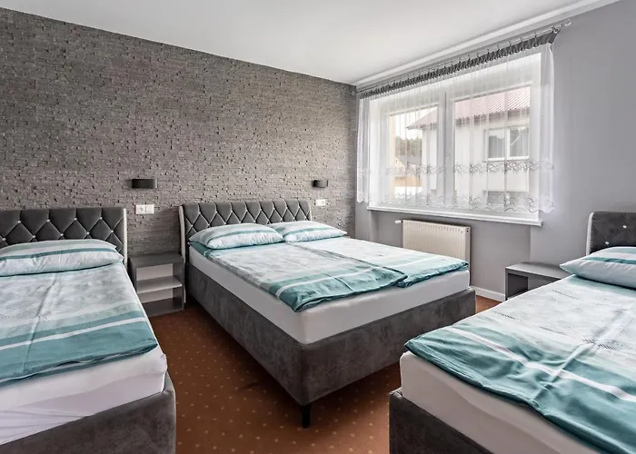 Guest house Goscinne Katarzyna Kur 3*