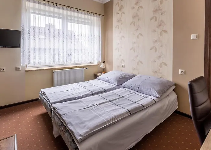 Goscinne Katarzyna Kur Debki