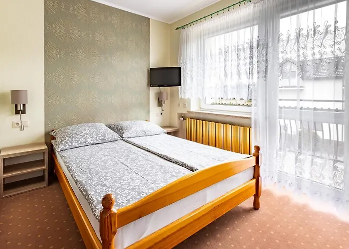 Goscinne Katarzyna Kur 3*