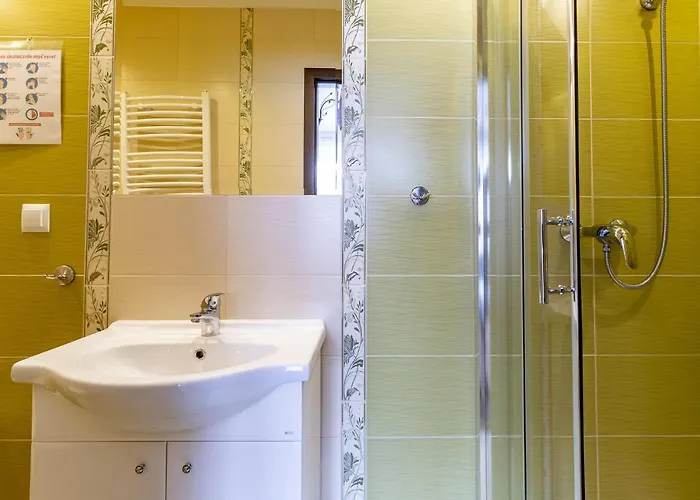 Goscinne Katarzyna Kur 3*